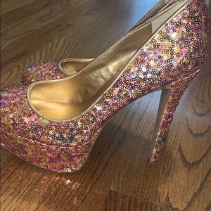 Jessica Simpson size 6.5 shoe